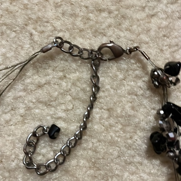 3 strands grey and black necklace - Picture 2 of 2